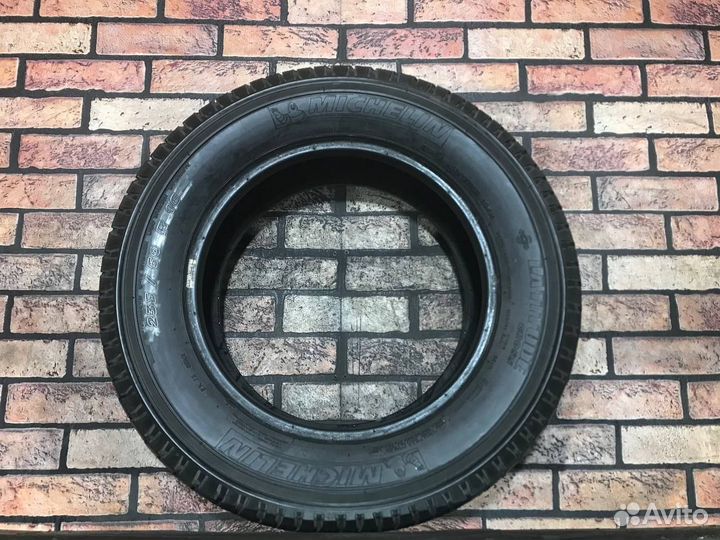 Michelin Latitude Cross 235/60 R16 104H