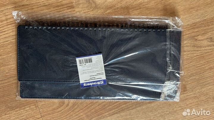 Ежедневник- Планинг недатиров Favorite Brauberg