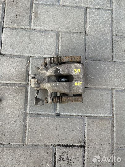 Суппорт задний правый opel astra h