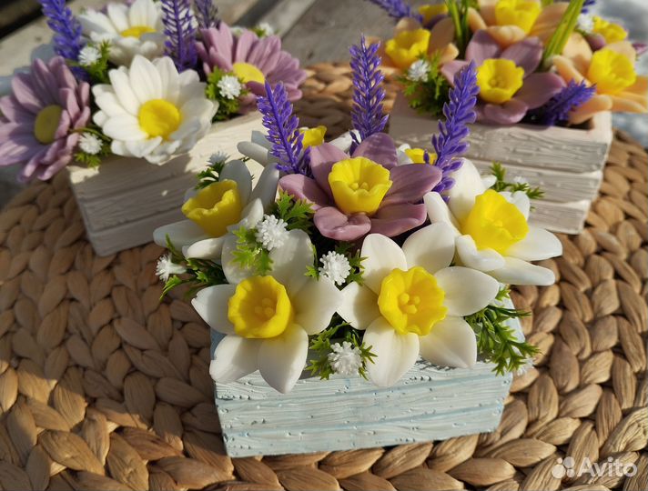 Мыльные букеты в гипсовом кашпо