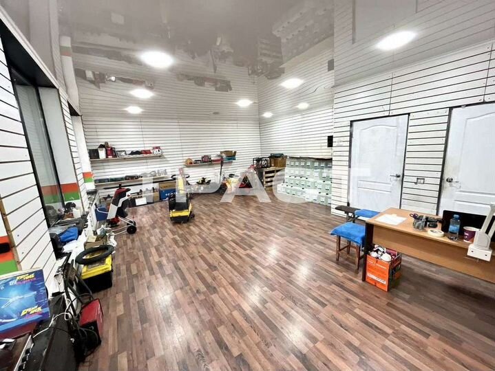 Продам торговое помещение, 140 м²