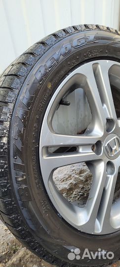 Bridgestone Blizzak Revo GZ 205/55 R16