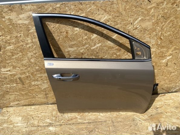 Kia Sportage 4 Дверь правая передняя