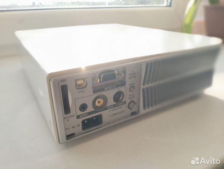 Проектор Sony VPL-CX5
