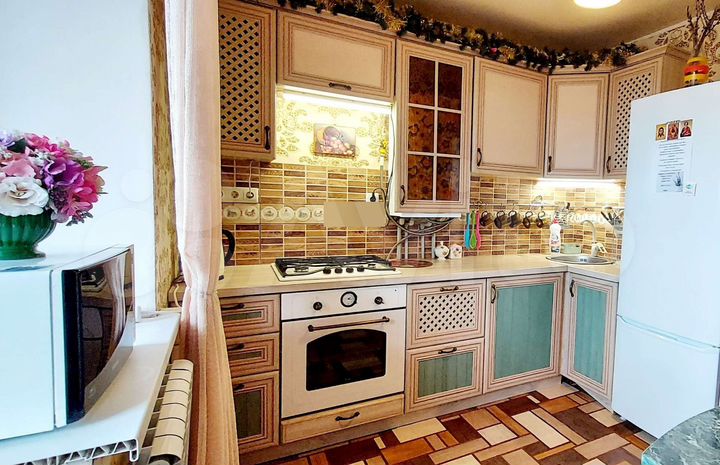 2-к. квартира, 70 м², 2/3 эт.