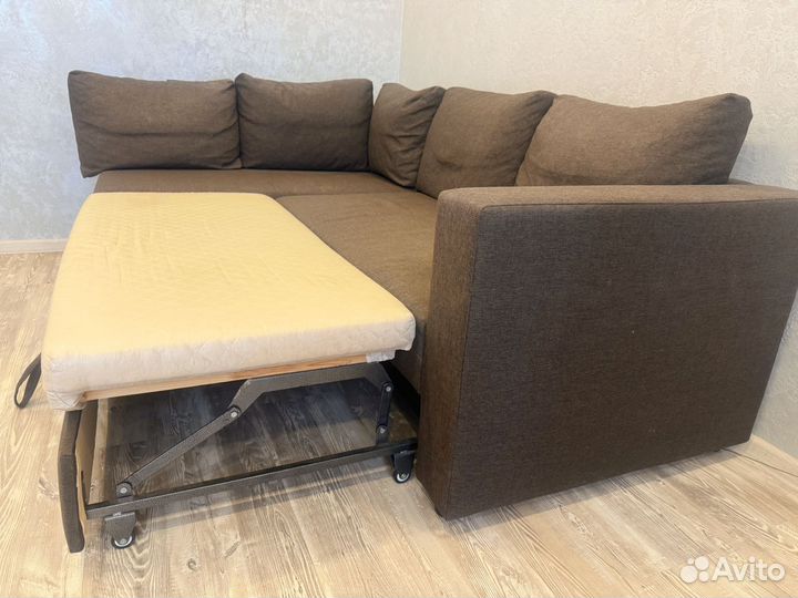 Угловой диван 