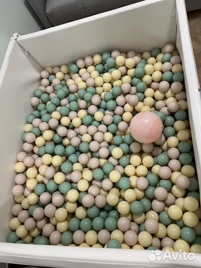 Пластиковые шары для бассейна