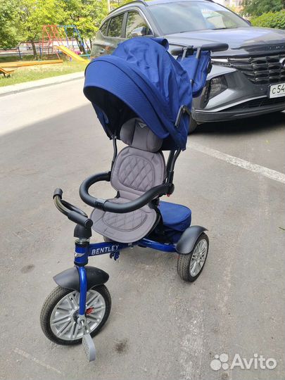 Детский велосипед с ручкой