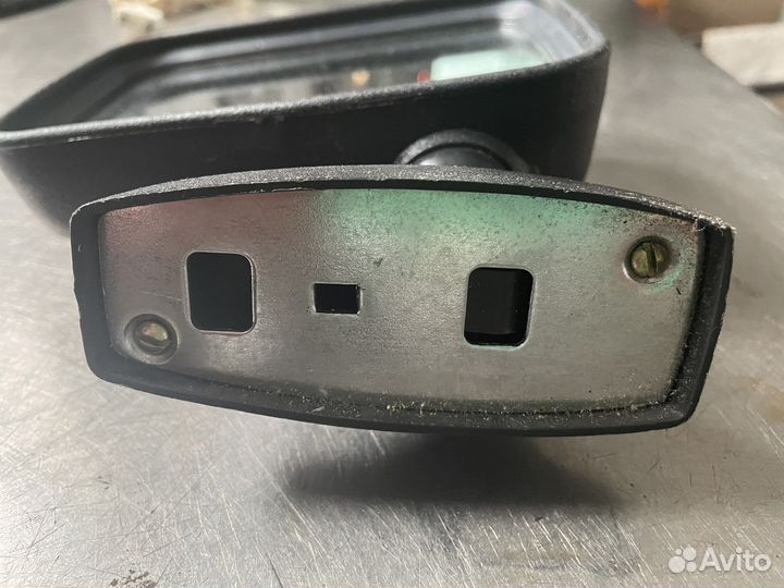 Автомобильное зеркало