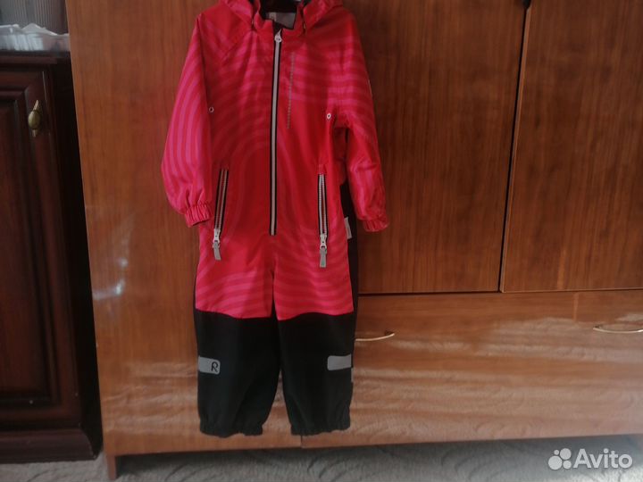 Куртки и комбинезон