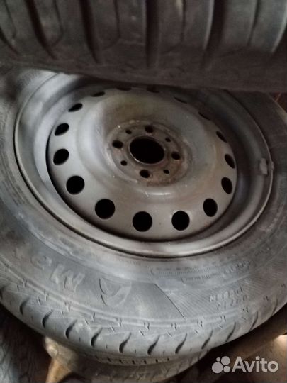 Yokohama BluEarth AE50 205/55 R16