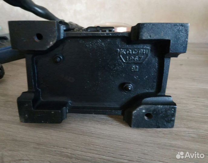 Часы Хранитель времени 1967 чугун