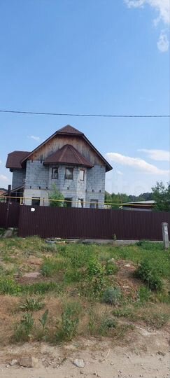 Дом 168,4 м² на участке 16 сот.