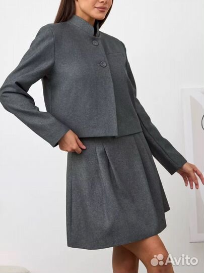 Костюм женский новый