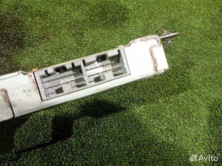 Компьютер Nissan Tino V10 QG18DE 1999