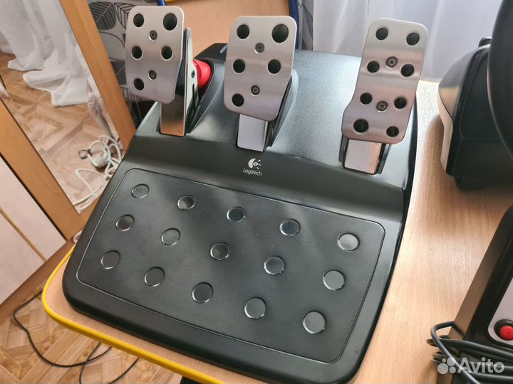 Игровой руль logitech g27