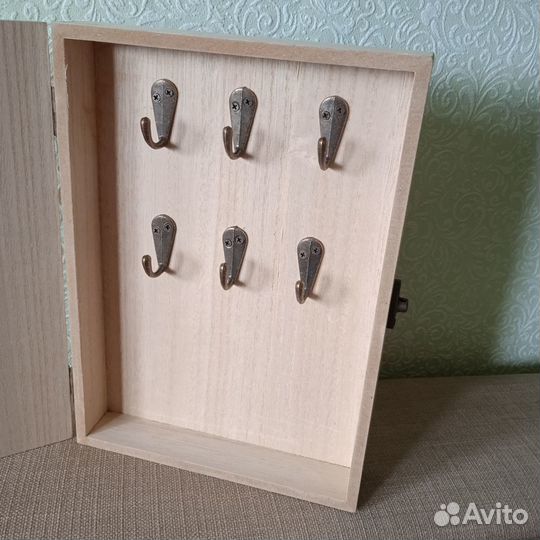 Ключница настенная