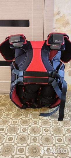 Вратарский нагрудник CCM extreme 1.9