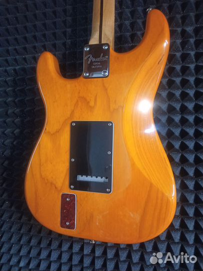 Электрогитара Fender Stratocaster