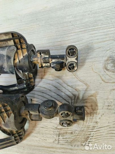 Форсунка омывателя фар Saab 9-5