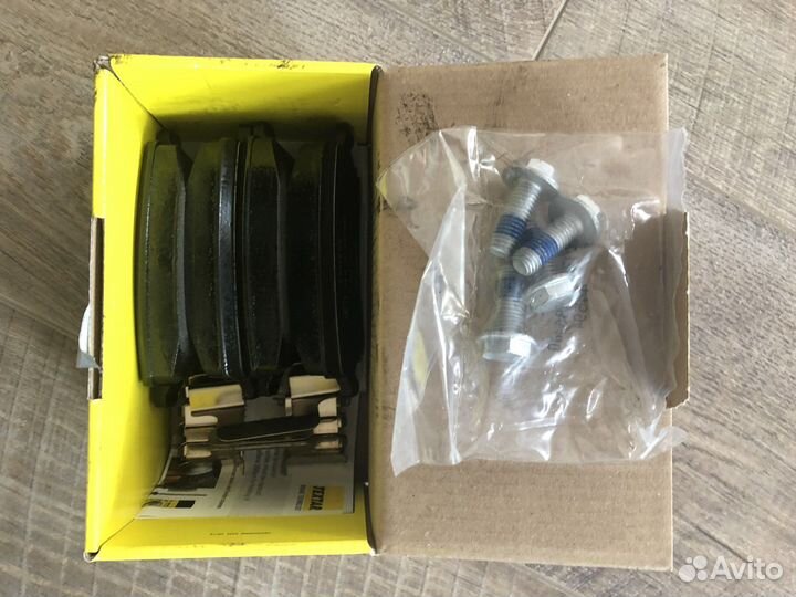 Задние колодки Textar новые