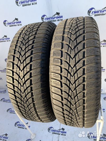 Dunlop SP Winter Sport 4D 215/65 R16 98H