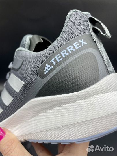 Кроссовки adidas terrex лето