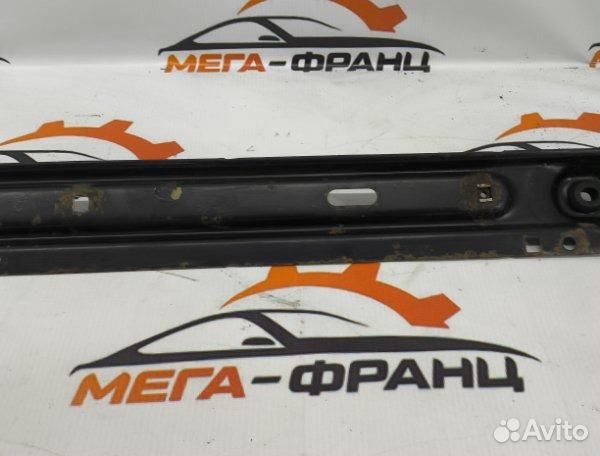 Планка радиатора Peugeot 308 легковой универсал