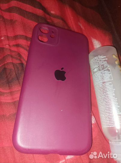 Чехол на iPhone 11