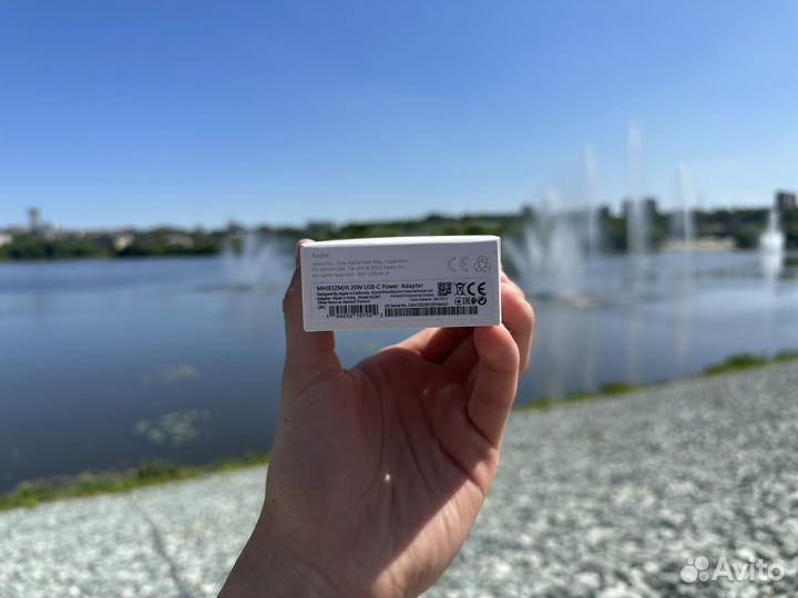 Блок питания Apple 20w 