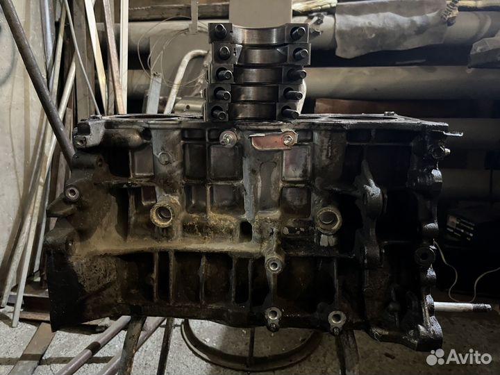 Блок цилиндров camry2AZ-fe