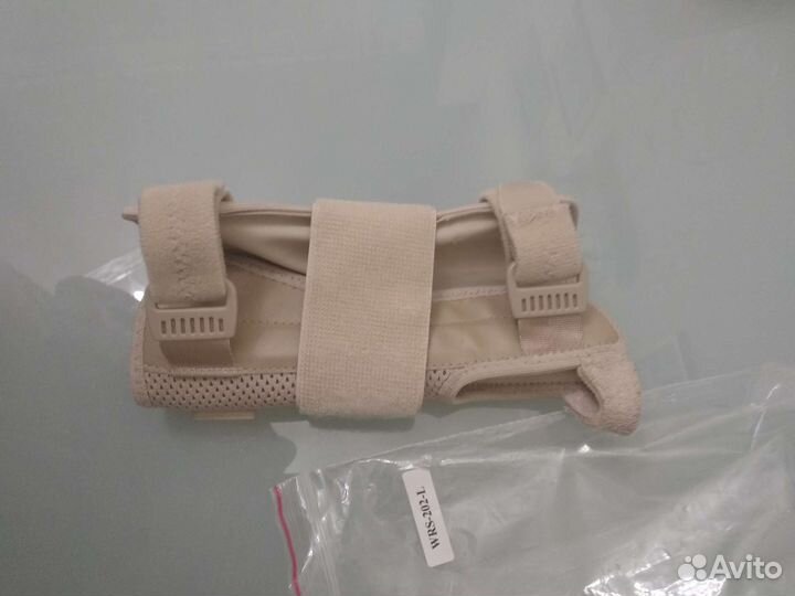 Ортез бандаж лучезапястного сустава для руки