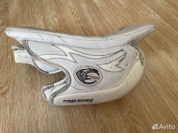 Блин и ловушка вратаря Vaughn Pro Spec 7900