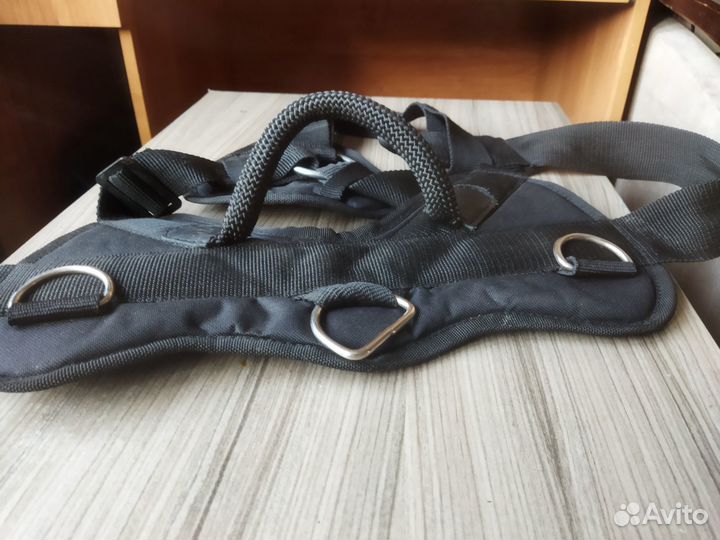 Шлейка для большой собаки