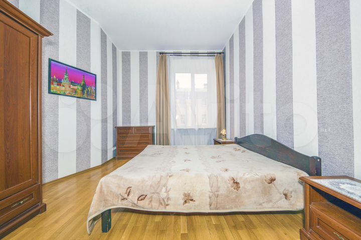 3-к. квартира, 120 м², 3/6 эт.