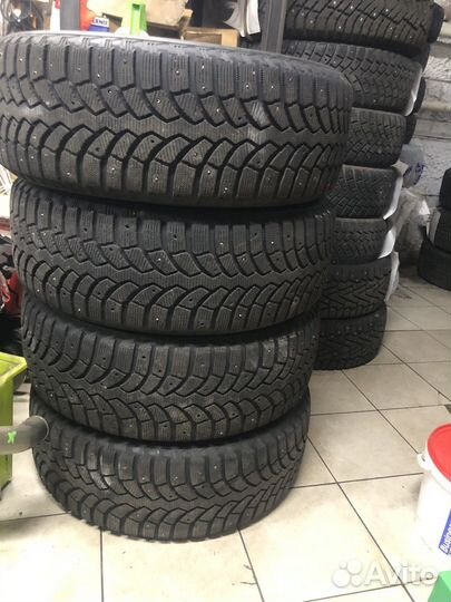 Bridgestone Blizzak Ice 235/60 R18