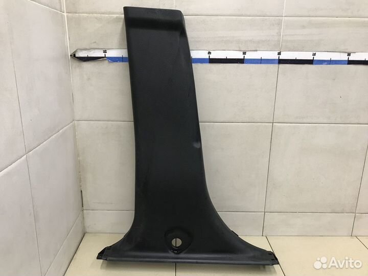 Обшивка стойки Mohave 2009