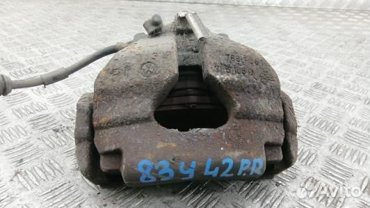 Суппорт тормозной передний правый volkswagen touar