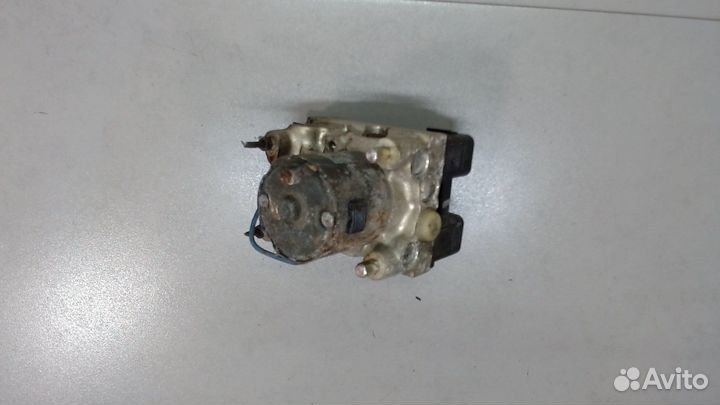 Блок абс, насос Isuzu Trooper, 1997