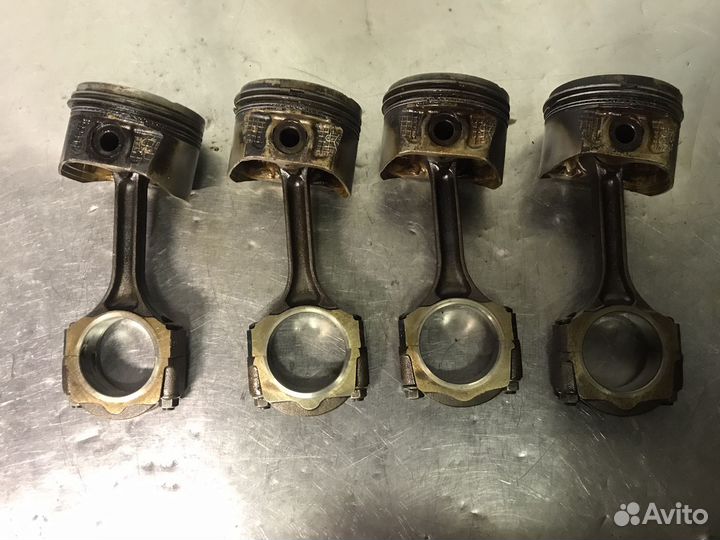 Шатун+поршень K4M 1.6 16v Renault Logan megane