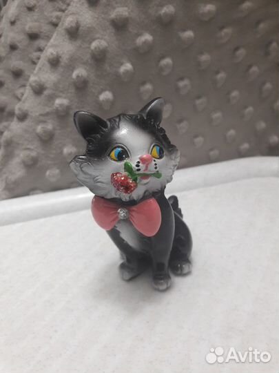 Фигурки котиков фарфор