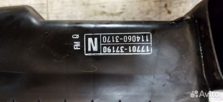 Корпус воздушного фильтра Toyota Allion ZRT260