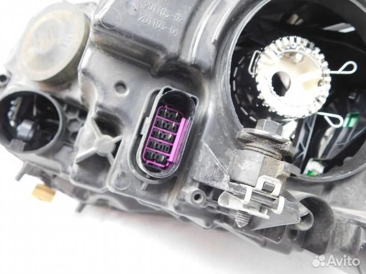 Фара правая Volkswagen Caddy