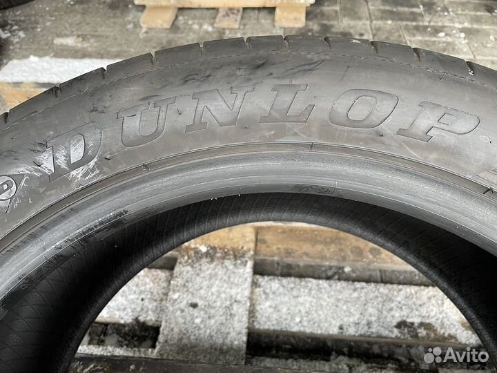 Dunlop SP Sport Maxx RT 2 SUV 275/45 R20