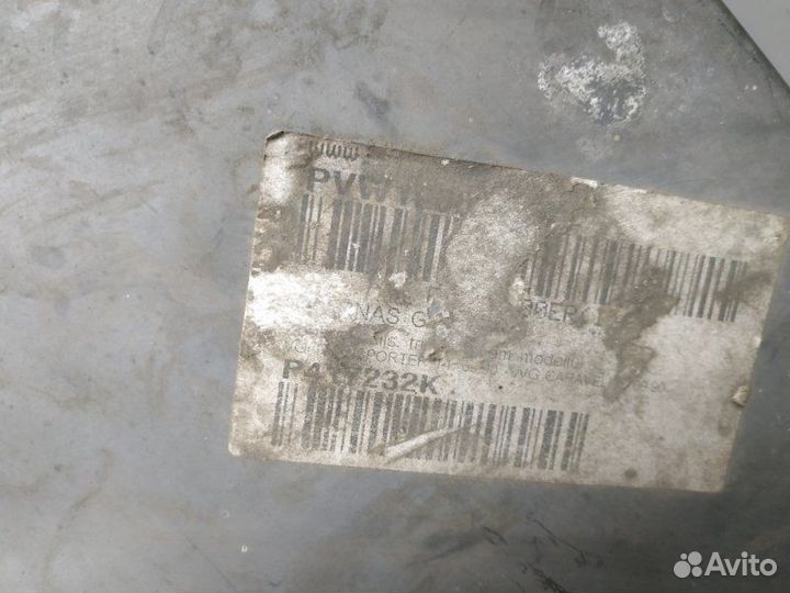 Крыло заднее правое Volkswagen Transporter T4