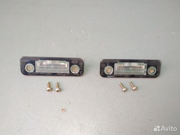 Плафон подсветки номера Форд Фьюжн Фиеста мк5