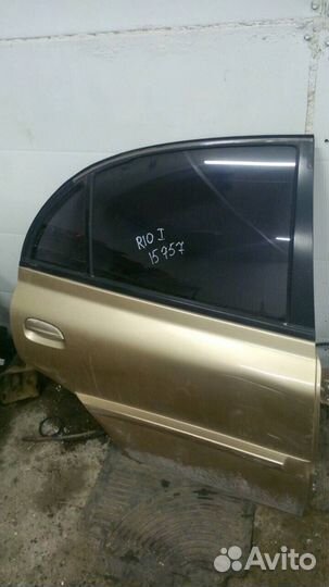 Дверь и крышка багажника Kia Rio 1