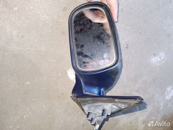 Зеркало левое Nissan primara p10