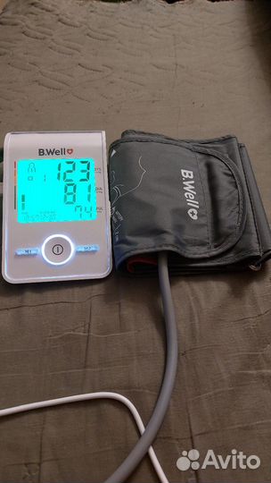 Продаю тонометр фирмы B.Well MED-55