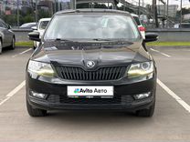 Skoda Rapid 1.6 AT, 2019, 121 300 км, с пробегом, цена 1 575 000 руб.